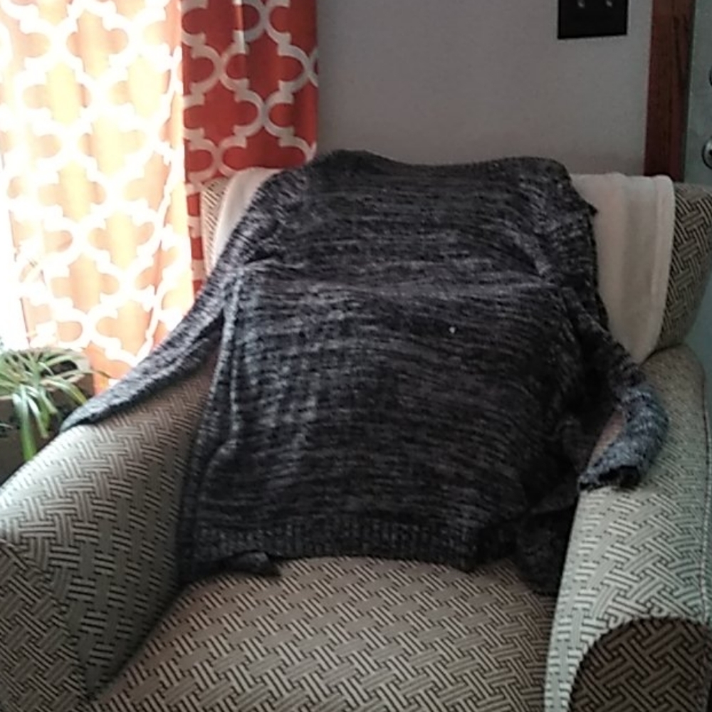 Sweater - Picture 2 of 2